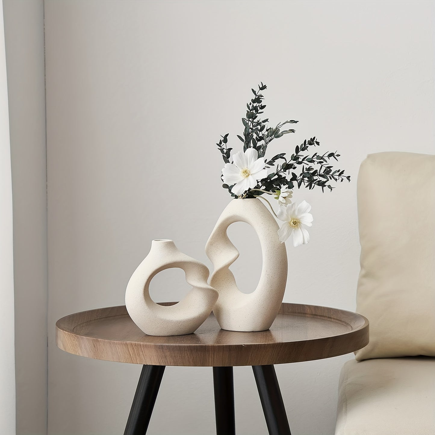 Abstract Elegance: Modern Ceramic Vases Vixilly 3