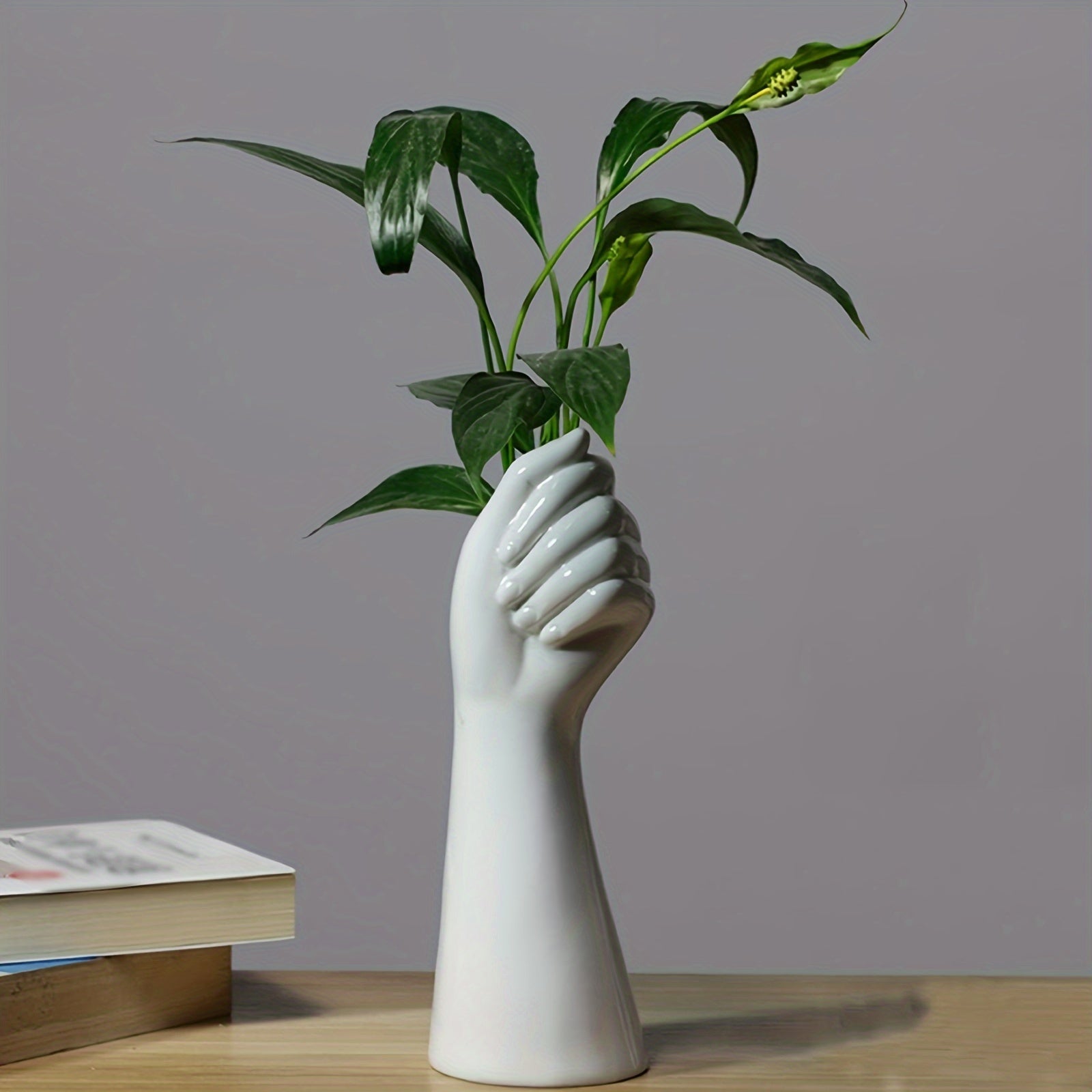 Hand in Bloom: White Ceramic Vase Vixilly 1